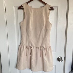 Elegant Cream Sleeveless Dress